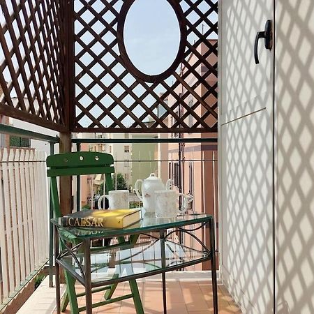 Relax Rome With 2 Balconies - 2 Bedroom Flat, 3Rd Floor With Lift, High Comfort, Quite, A Walk From Urban Train Station Gemelli And Metro A Stops Battistini & Cornelia Connecting To Center In 20 Minutes, 2 Steps From Bus Stop, Cycle Path, Groceries ภายนอก รูปภาพ