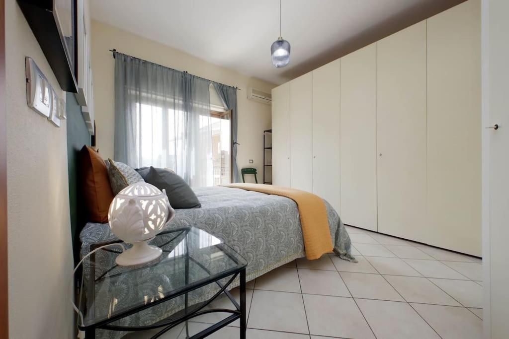Relax Rome With 2 Balconies - 2 Bedroom Flat, 3Rd Floor With Lift, High Comfort, Quite, A Walk From Urban Train Station Gemelli And Metro A Stops Battistini & Cornelia Connecting To Center In 20 Minutes, 2 Steps From Bus Stop, Cycle Path, Groceries ภายนอก รูปภาพ