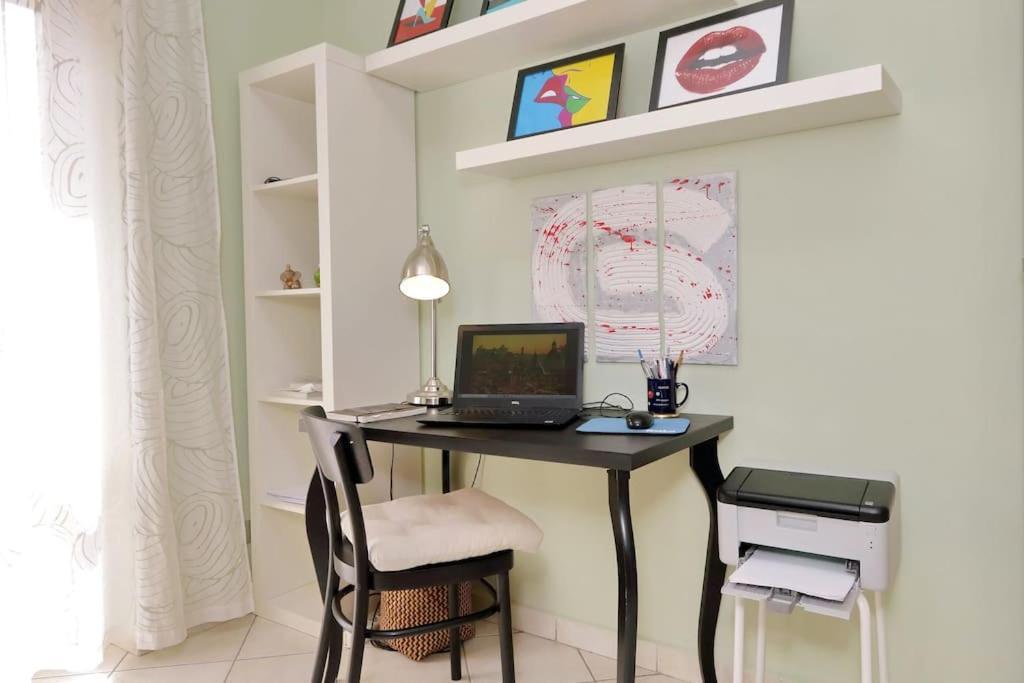 Relax Rome With 2 Balconies - 2 Bedroom Flat, 3Rd Floor With Lift, High Comfort, Quite, A Walk From Urban Train Station Gemelli And Metro A Stops Battistini & Cornelia Connecting To Center In 20 Minutes, 2 Steps From Bus Stop, Cycle Path, Groceries ภายนอก รูปภาพ